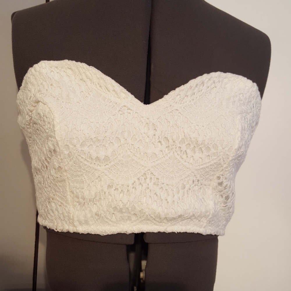 Dainty Hooligan Ivory Lace bandeau NWT L